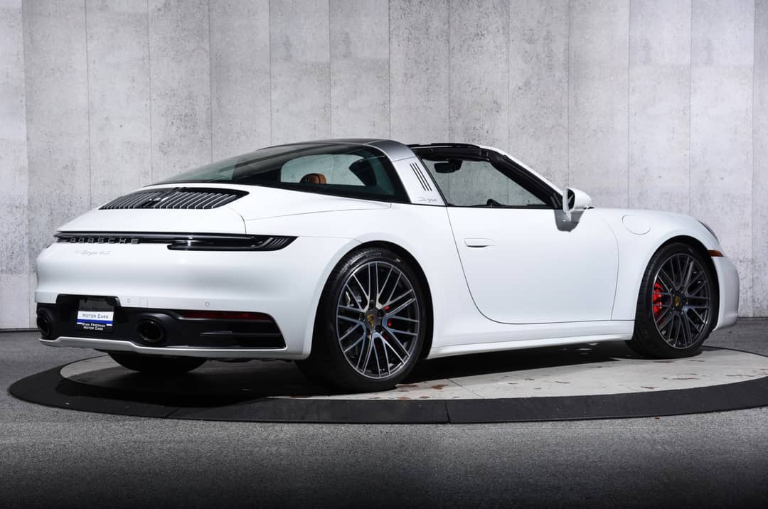 2024 Porsche 911 Targa 4S — photo 11
