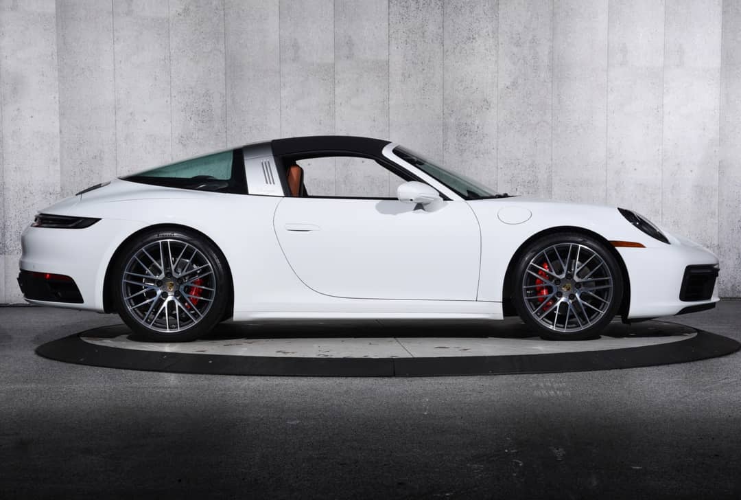 2024 Porsche 911 Targa 4S — photo 42