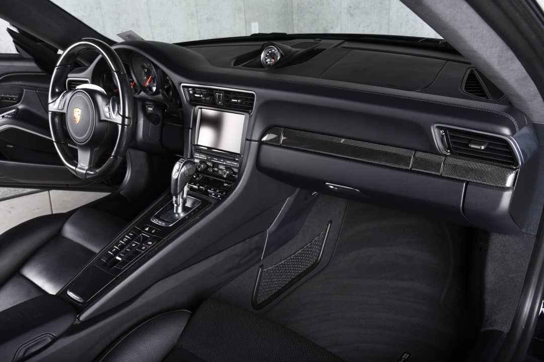 2016 Porsche 911 Carrera Black Edition — photo 16
