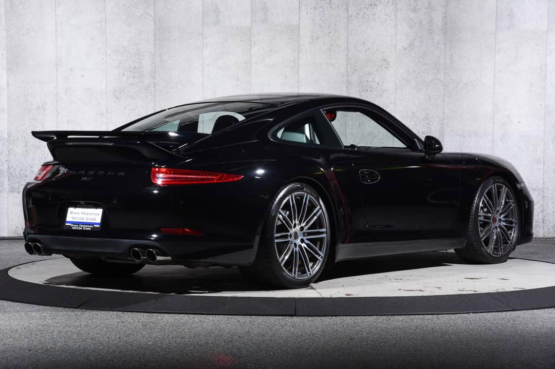 2016 Porsche 911 Carrera Black Edition — photo 3