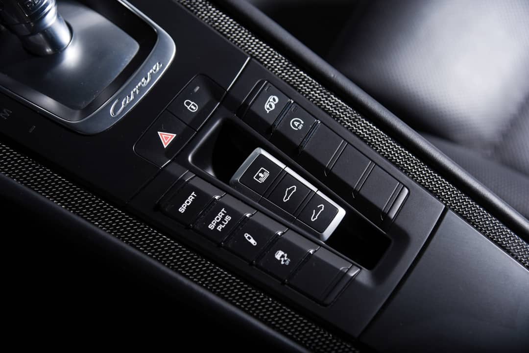 2016 Porsche 911 Carrera Black Edition — photo 30