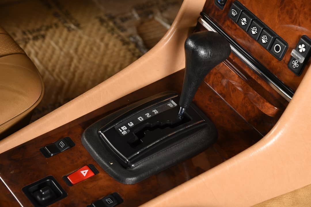 1985 Mercedes-Benz 380-Class 380 SL — photo 15