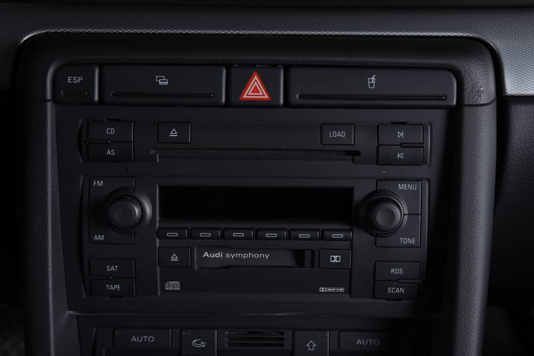 2004 Audi S4 quattro — photo 27
