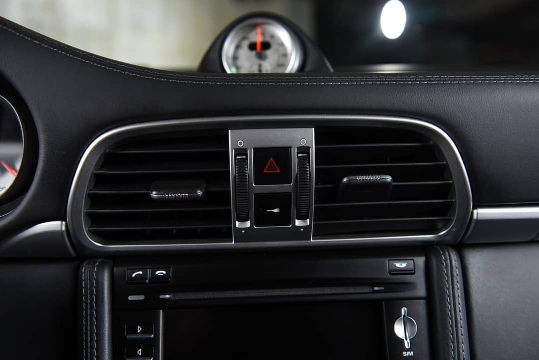 2011 Porsche 911 Turbo — photo 35
