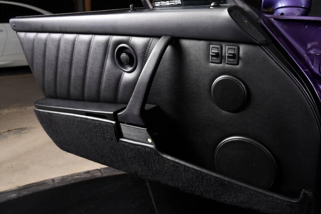 1990 Porsche 911 Carrera 2 Targa — photo 19
