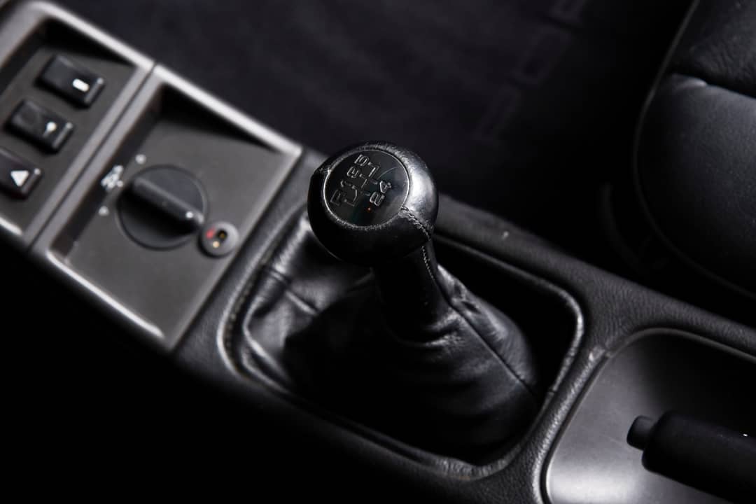 1990 Porsche 911 Carrera 2 Targa — photo 6