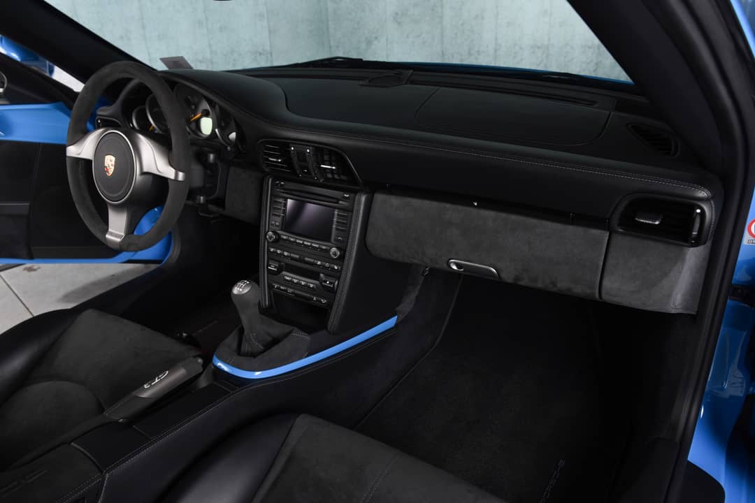 2010 Porsche 911 GT3 — photo 18
