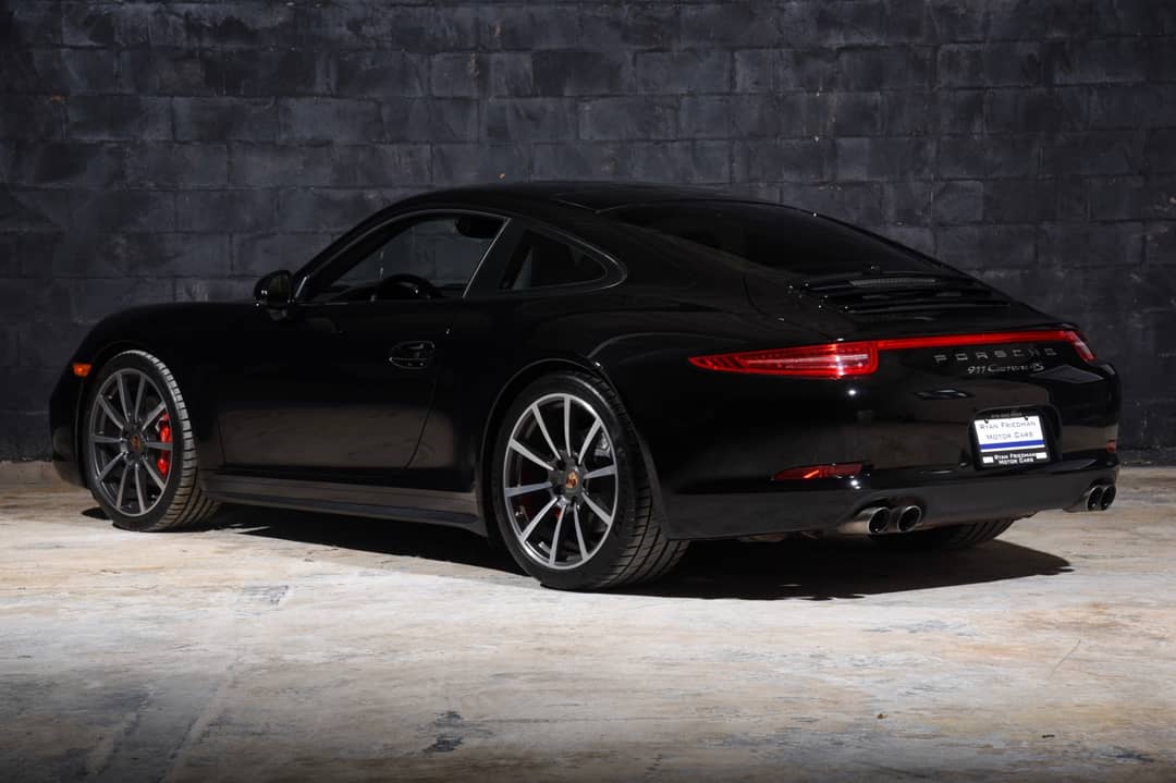 2014 Porsche 911 Carrera 4S — photo 3