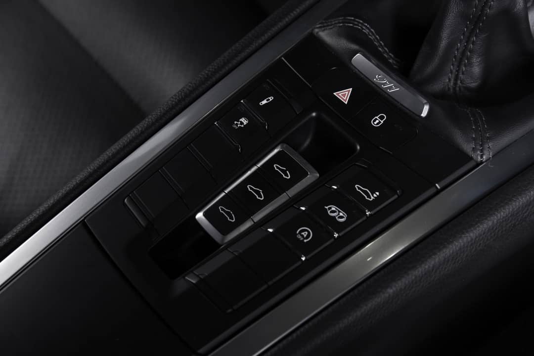 2018 Porsche 911 Carrera 4S — photo 24