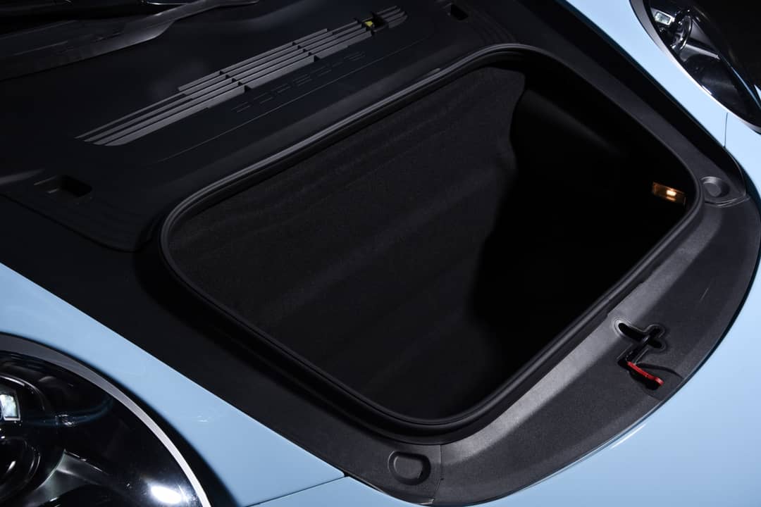 2018 Porsche 911 Carrera 4S — photo 30