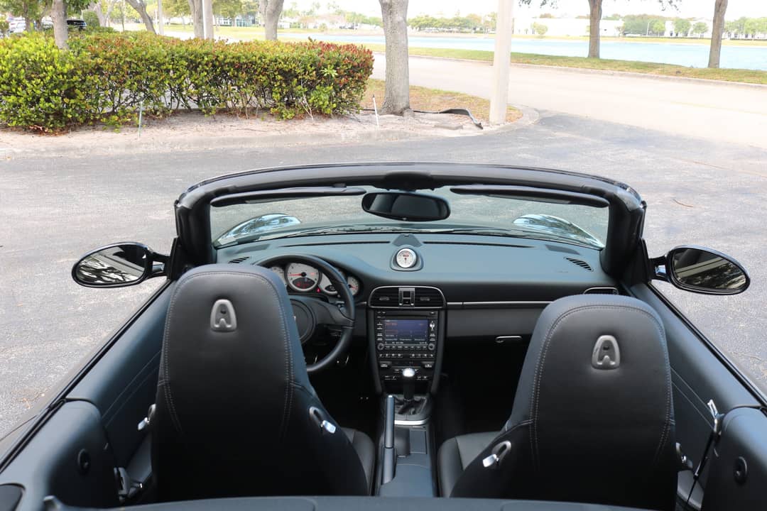 2011 Porsche 911 Carrera 4S — photo 11