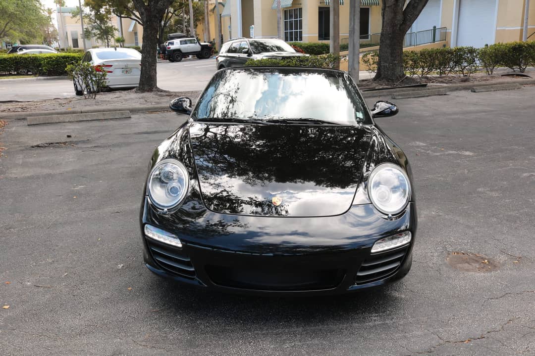 2011 Porsche 911 Carrera 4S — photo 3
