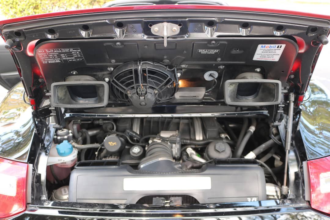 2011 Porsche 911 Carrera 4S — photo 6