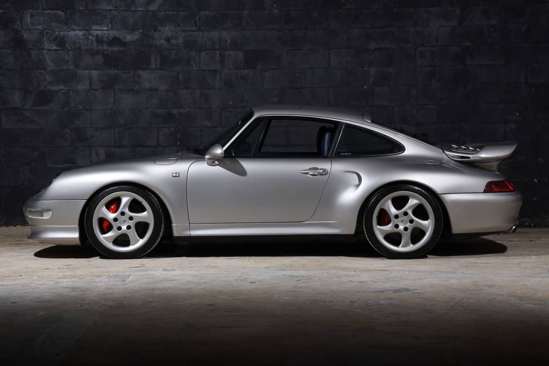 1997 Porsche 911 Carrera 4S — photo 17
