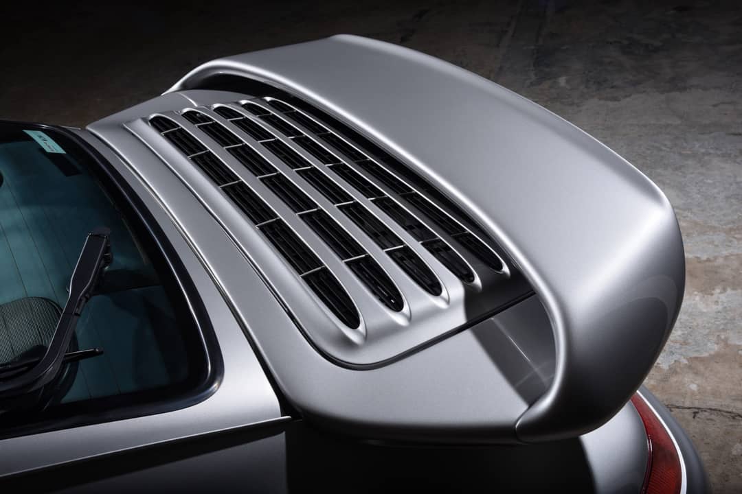 1997 Porsche 911 Carrera 4S — photo 9
