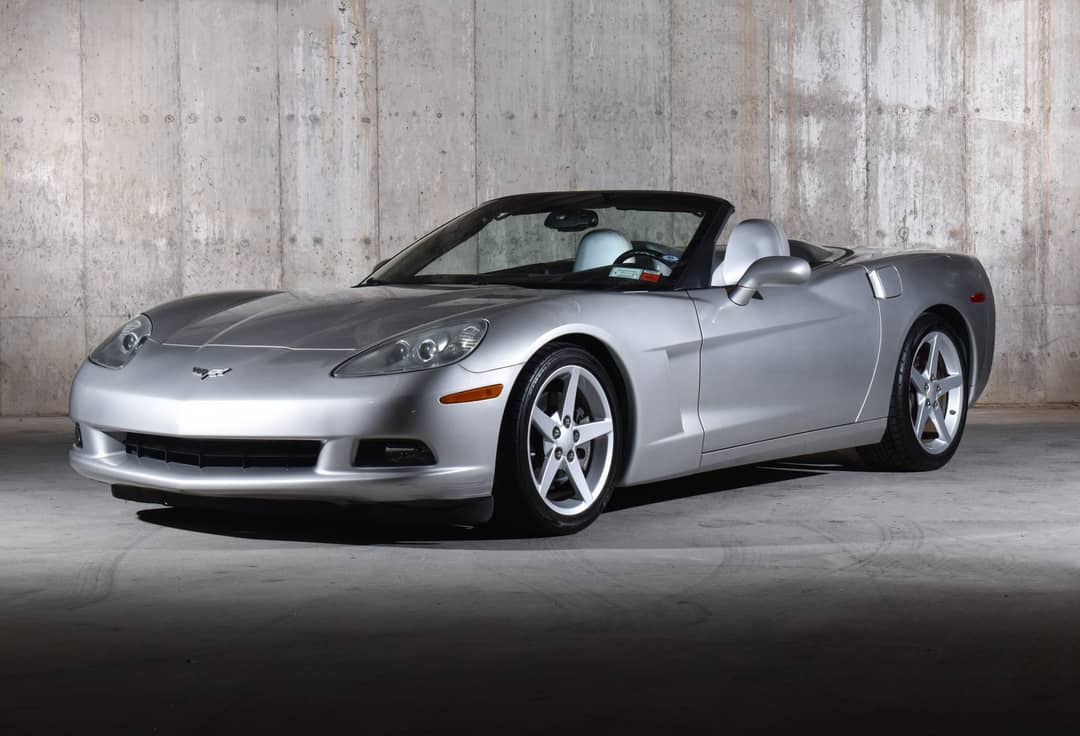 2005 Chevrolet Corvette — photo 11