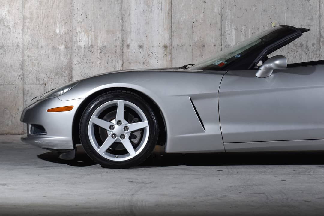 2005 Chevrolet Corvette — photo 12