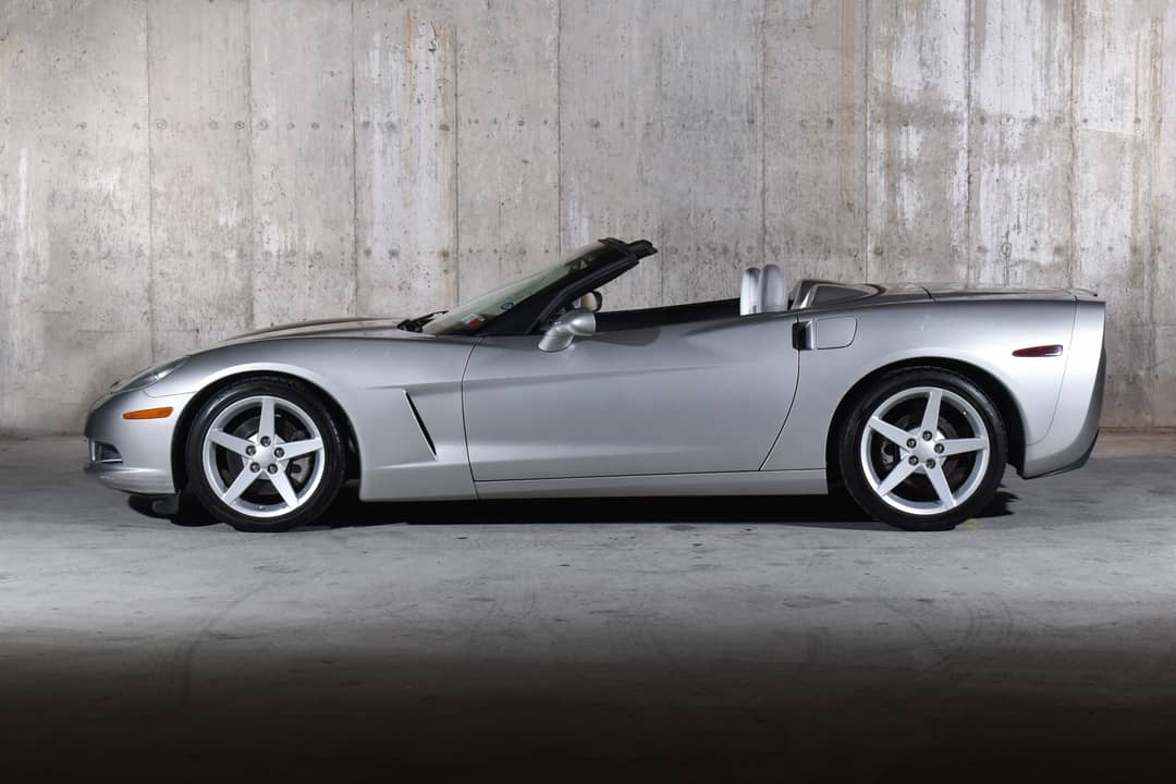 2005 Chevrolet Corvette — photo 13