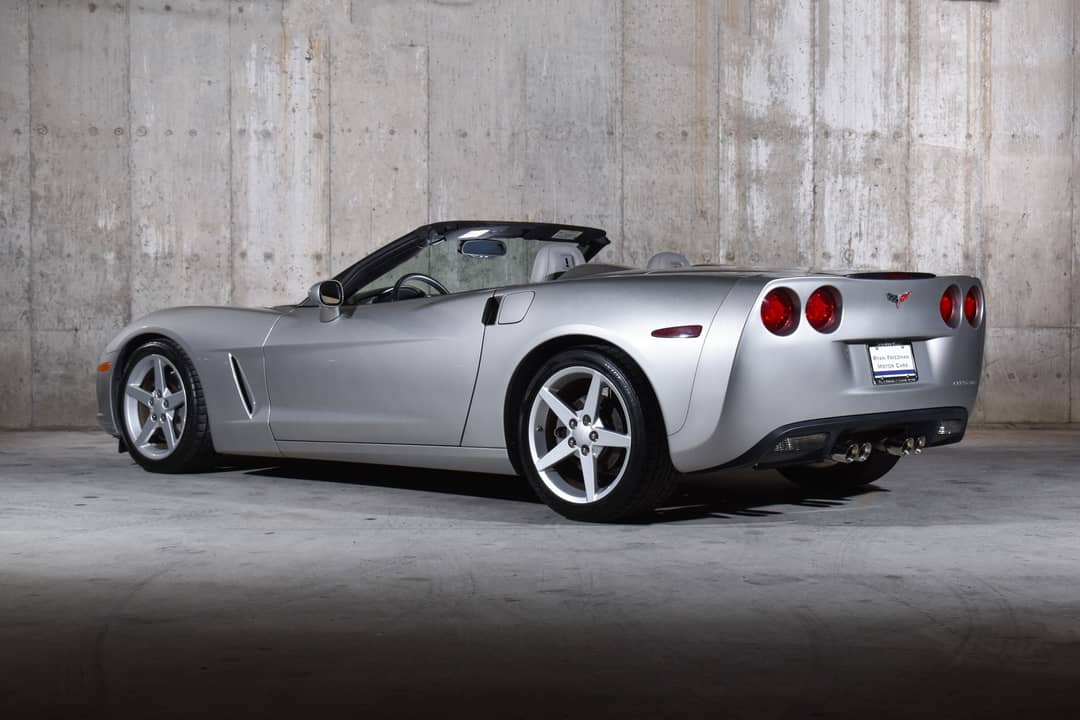 2005 Chevrolet Corvette — photo 16