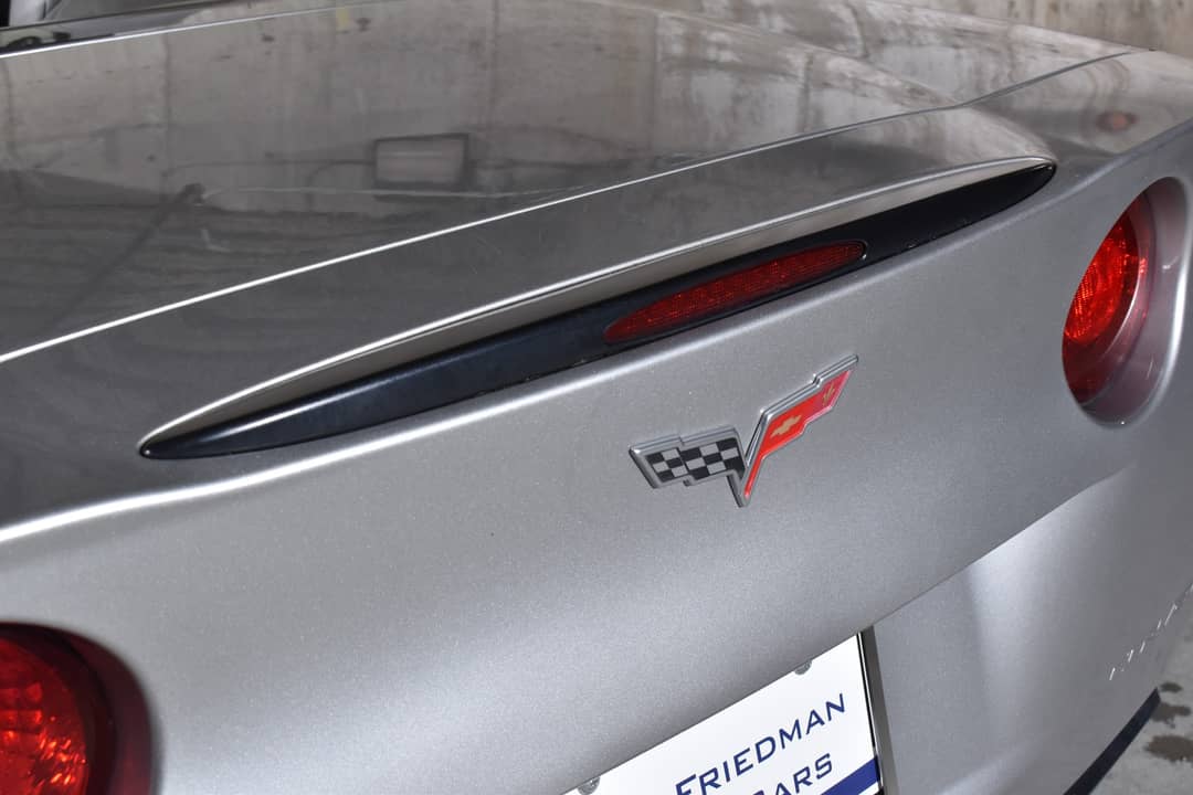 2005 Chevrolet Corvette — photo 19