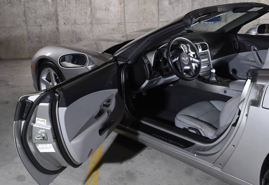 2005 Chevrolet Corvette — photo 20