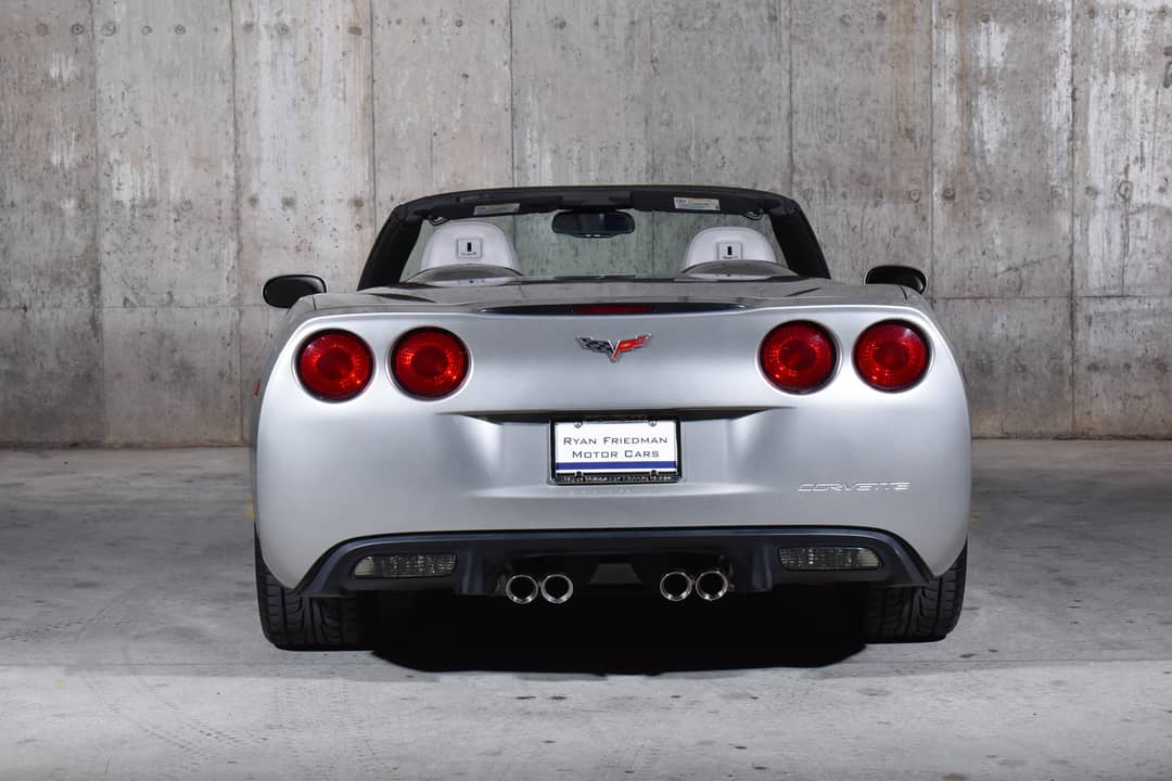 2005 Chevrolet Corvette — photo 26
