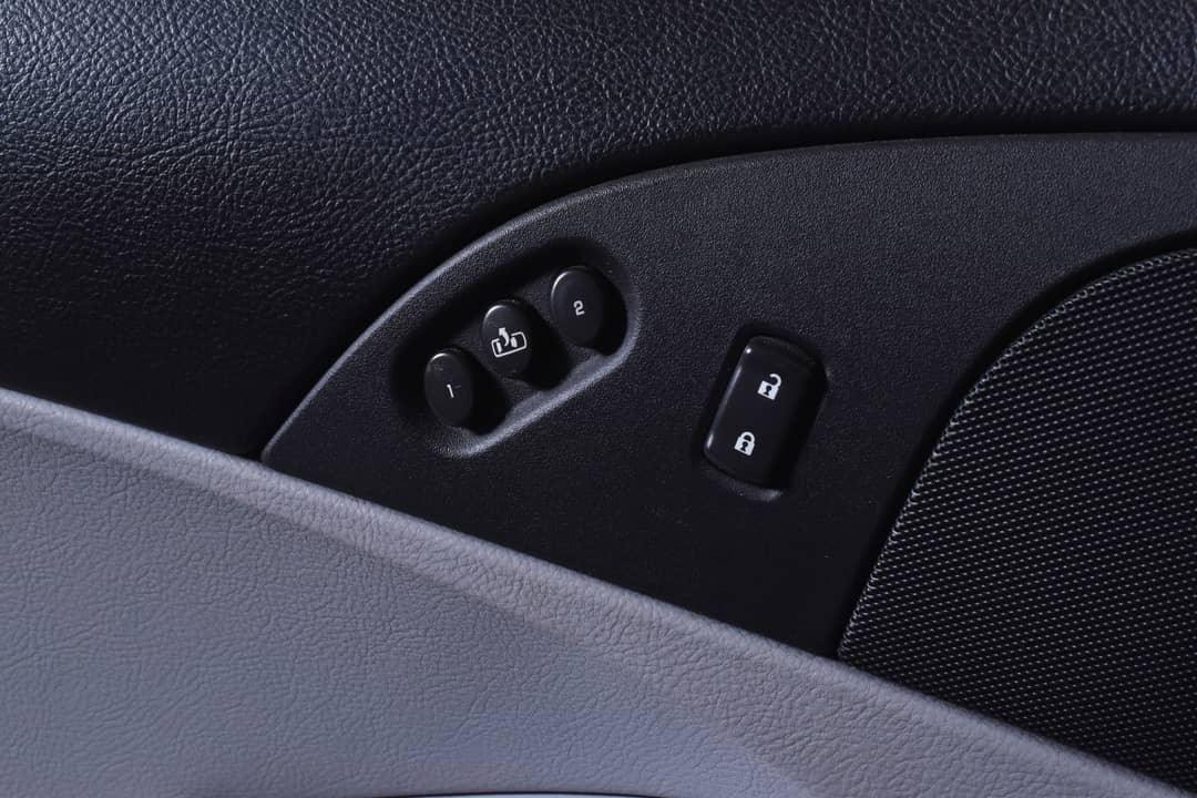 2005 Chevrolet Corvette — photo 39