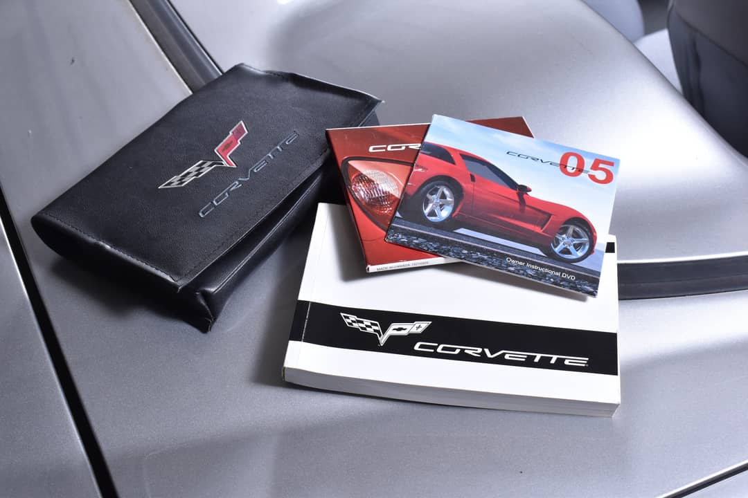 2005 Chevrolet Corvette — photo 40