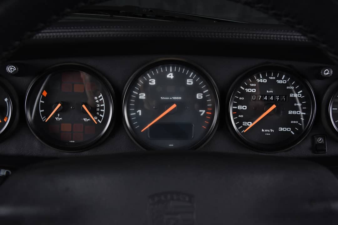 1997 Porsche 911 Carrera 4S — photo 19