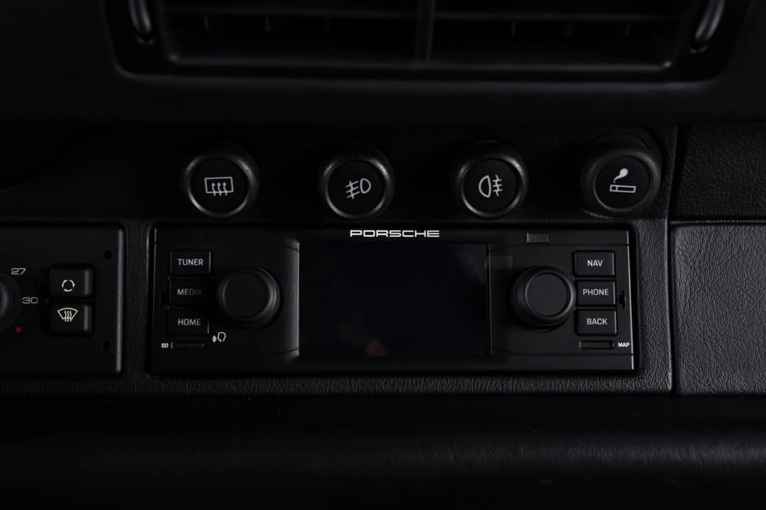 1997 Porsche 911 Carrera 4S — photo 21