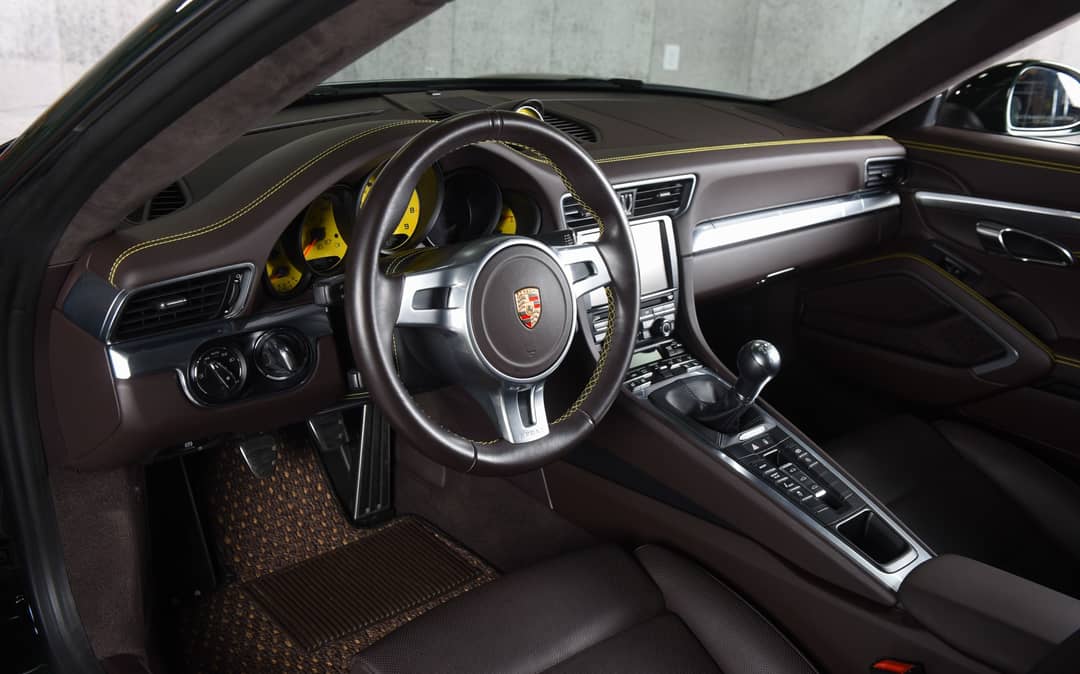 2015 Porsche 911 Carrera S — photo 37