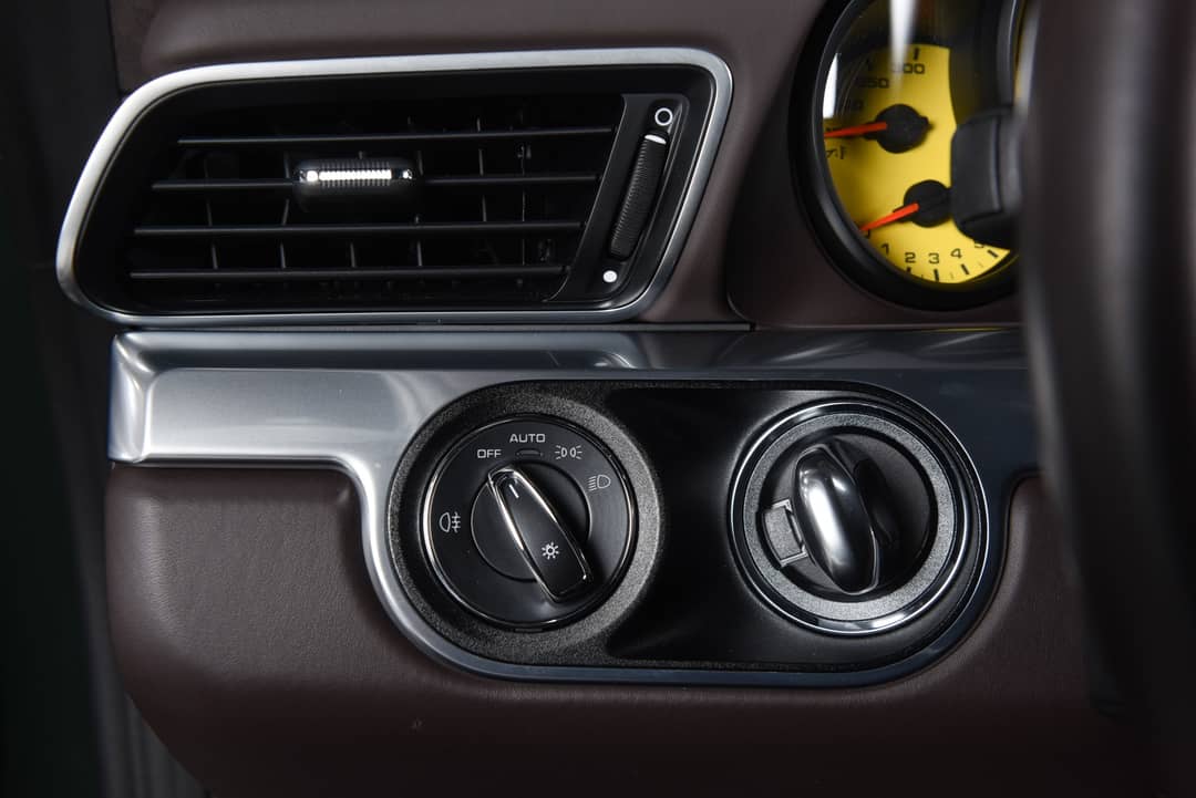 2015 Porsche 911 Carrera S — photo 40