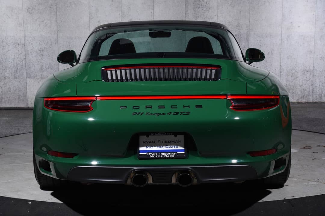 2019 Porsche 911 Targa 4 GTS — photo 14