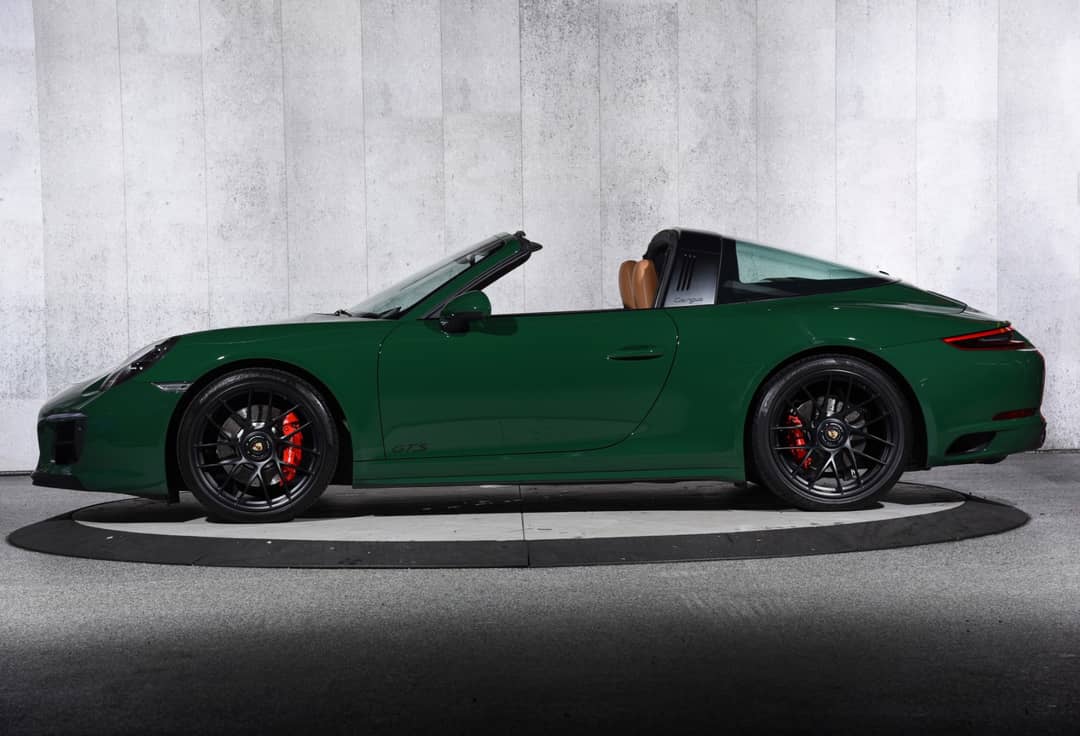 2019 Porsche 911 Targa 4 GTS — photo 15