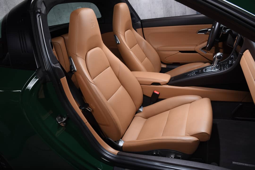 2019 Porsche 911 Targa 4 GTS — photo 19
