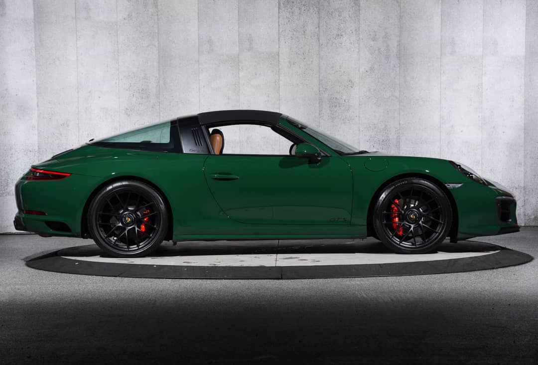 2019 Porsche 911 Targa 4 GTS — photo 42