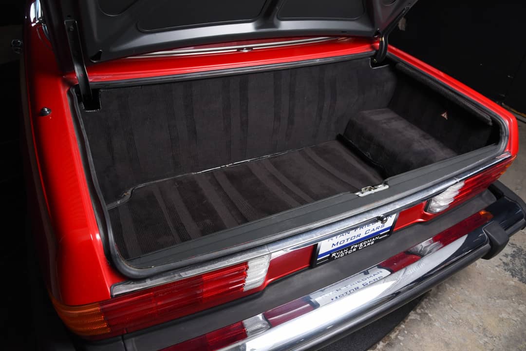 1985 Mercedes-Benz 380-Class 380 SL — photo 32