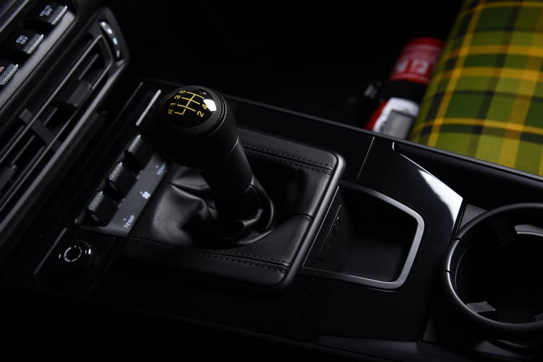 2022 Porsche 911 GT3 Touring — photo 6