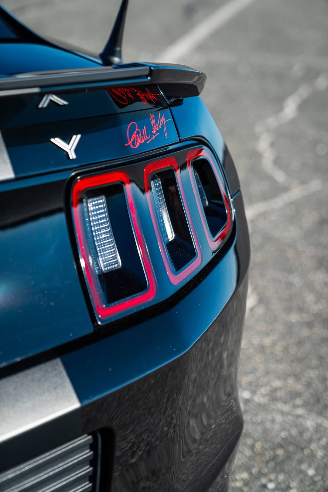 2013 Ford Mustang Shelby GT500 — photo 19