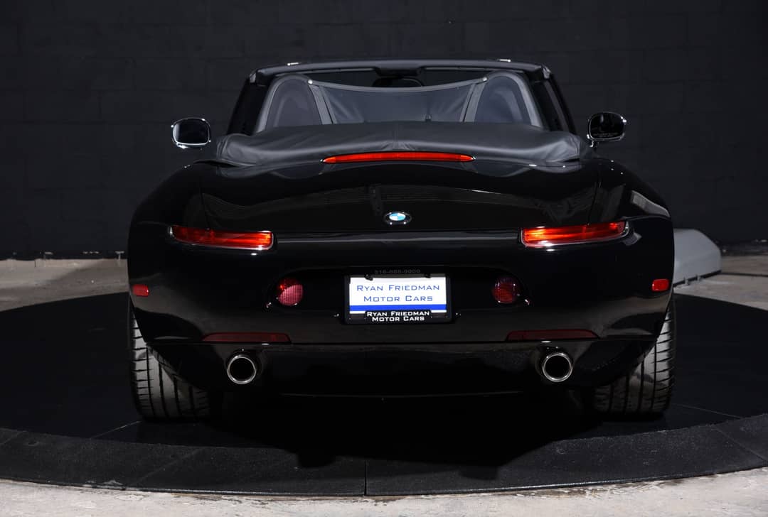 2002 BMW Z8 — photo 12