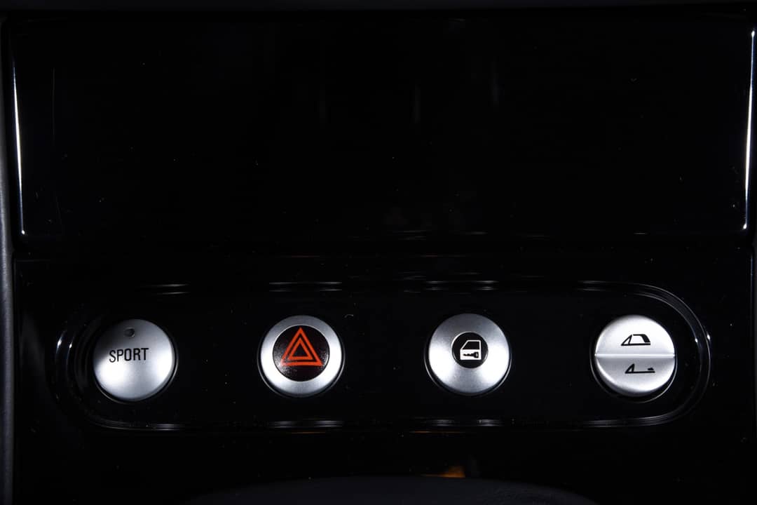 2002 BMW Z8 — photo 19