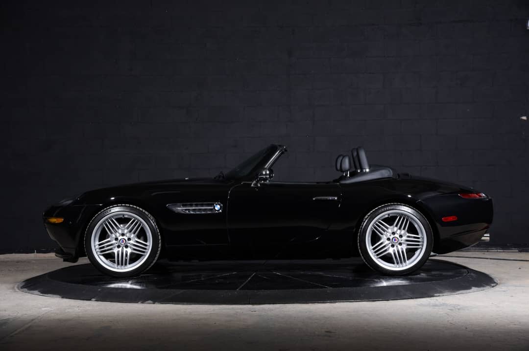 2002 BMW Z8 — photo 28