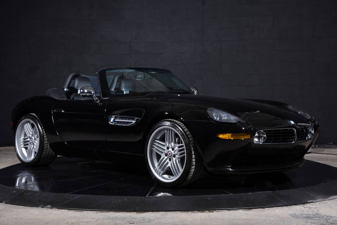 2002 BMW Z8 — photo 4