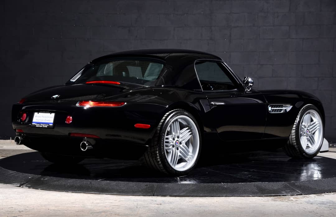 2002 BMW Z8 — photo 5