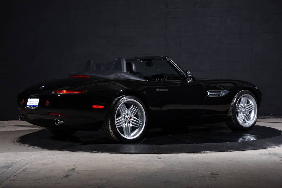2002 BMW Z8 — photo 44