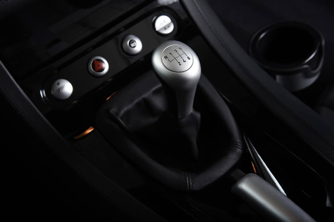 2002 BMW Z8 — photo 8