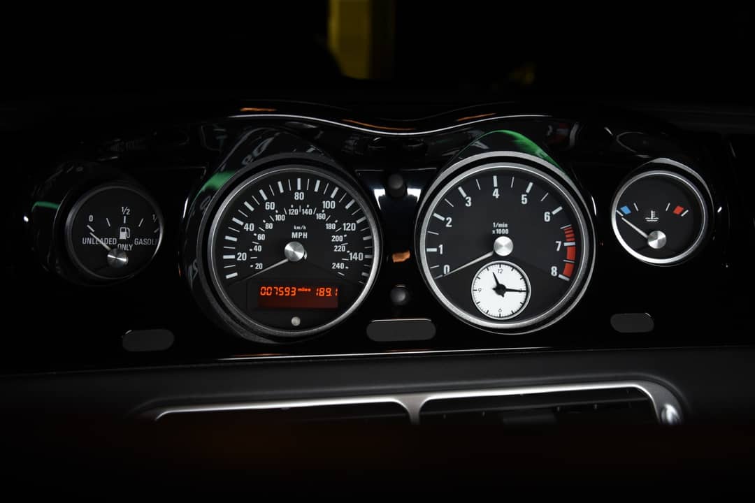 2002 BMW Z8 — photo 9