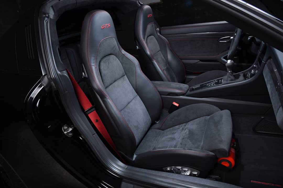 2017 Porsche 911 Targa 4 GTS — photo 17