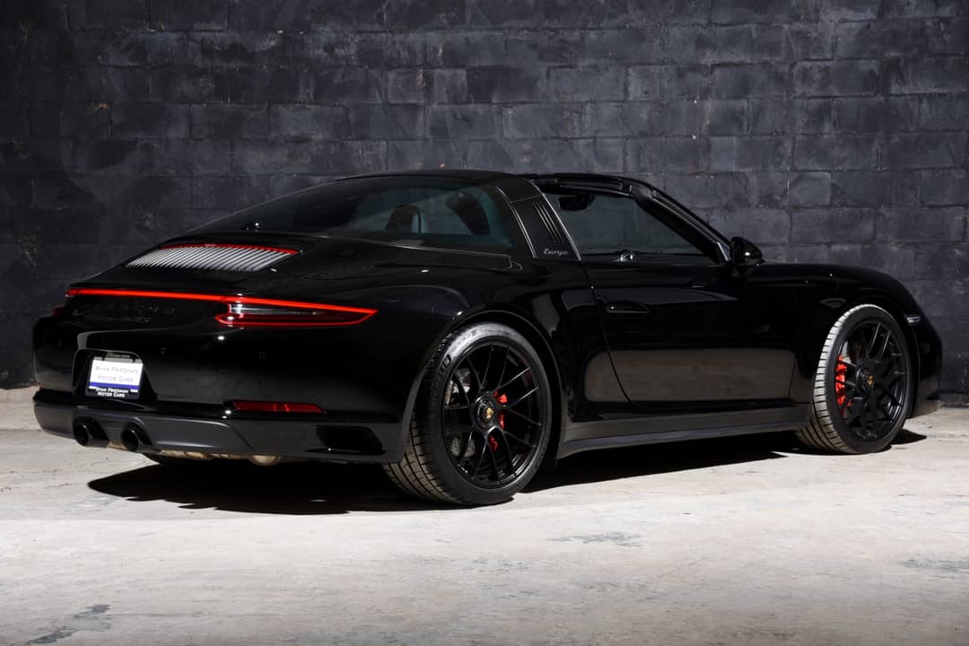 2017 Porsche 911 Targa 4 GTS — photo 3