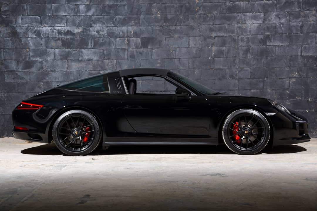 2017 Porsche 911 Targa 4 GTS — photo 38